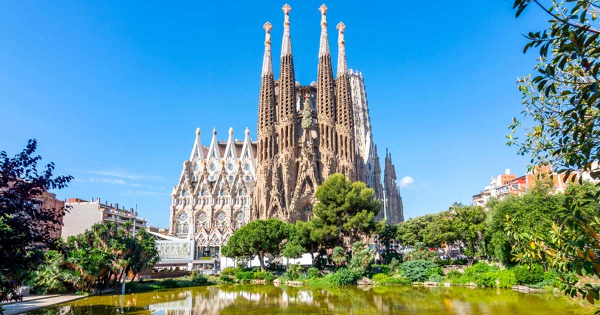 Featured image for Where to Stay in Barcelona